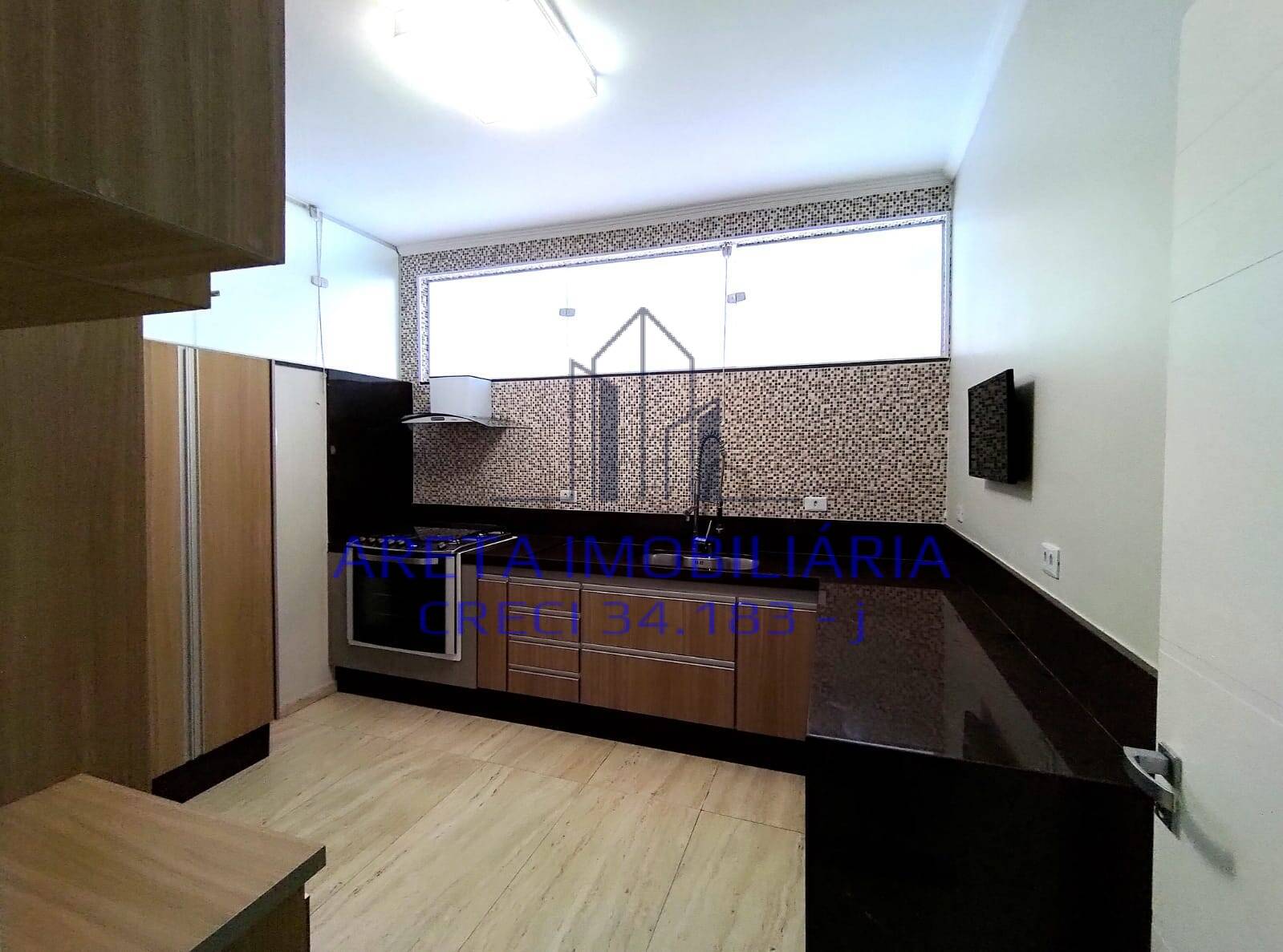 Casa à venda e aluguel com 2 quartos, 229m² - Foto 11