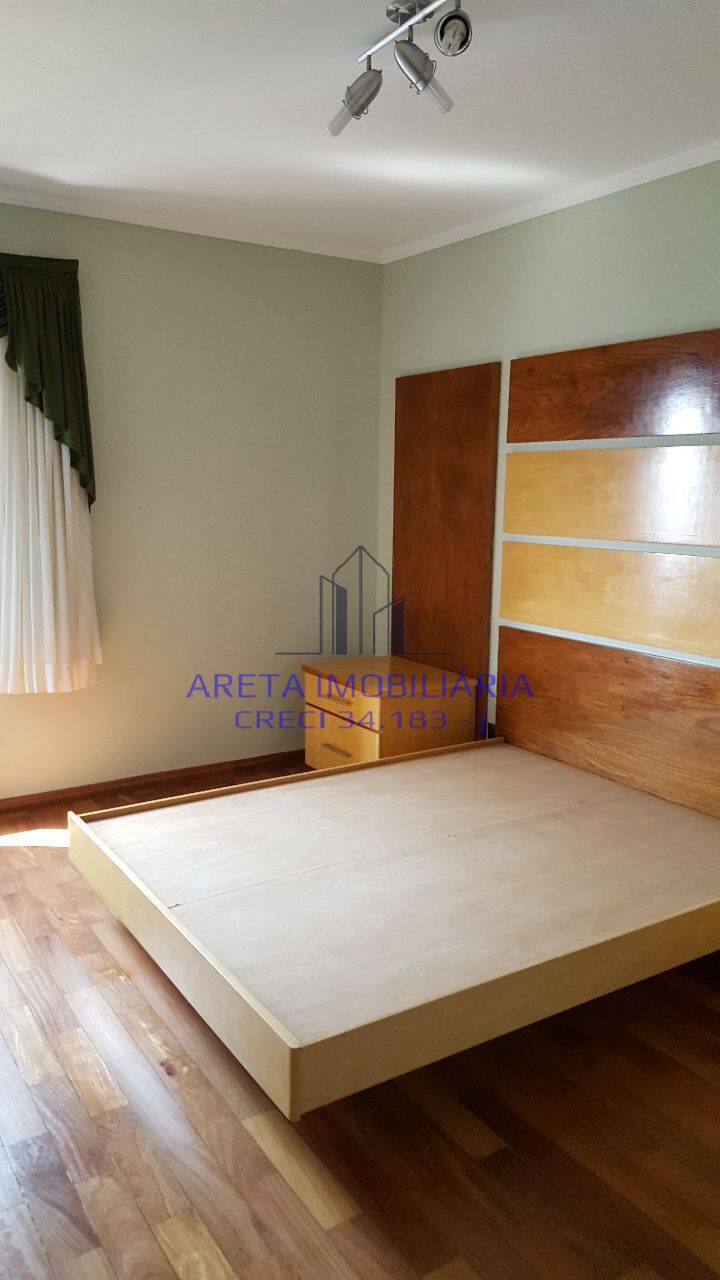 Apartamento para alugar com 3 quartos, 100m² - Foto 14