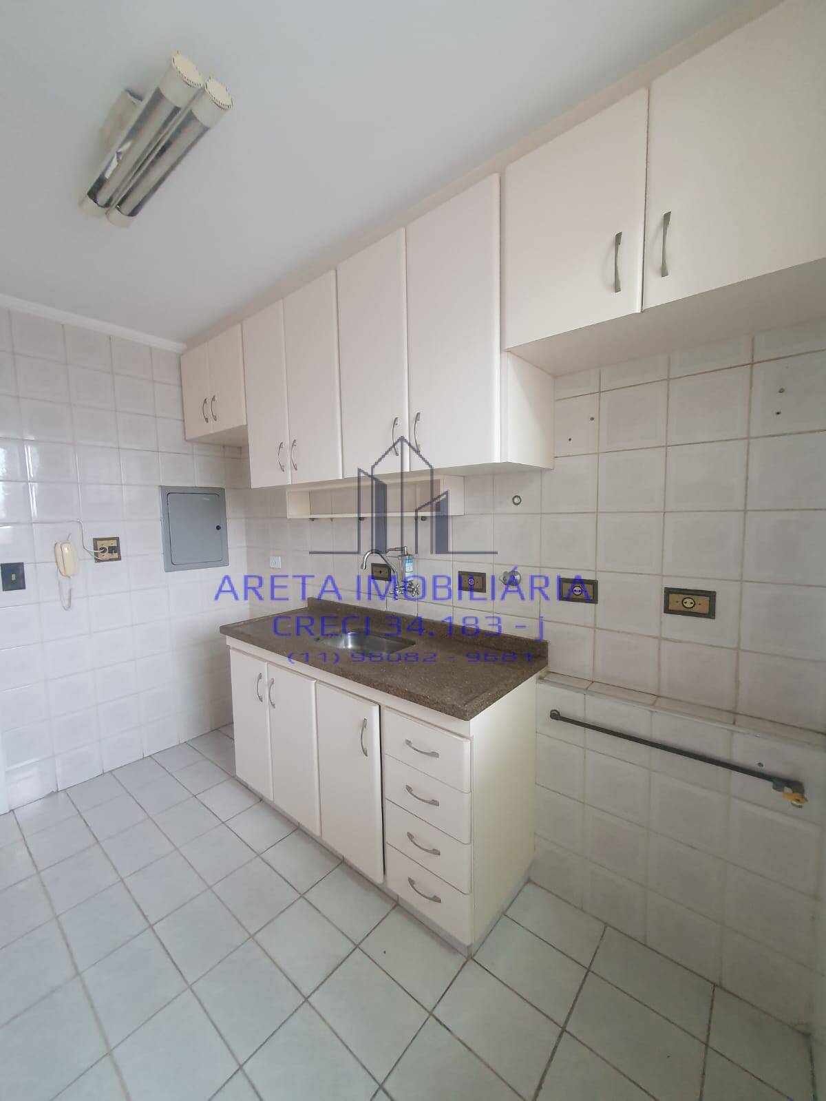 Apartamento à venda e aluguel com 2 quartos, 60m² - Foto 4