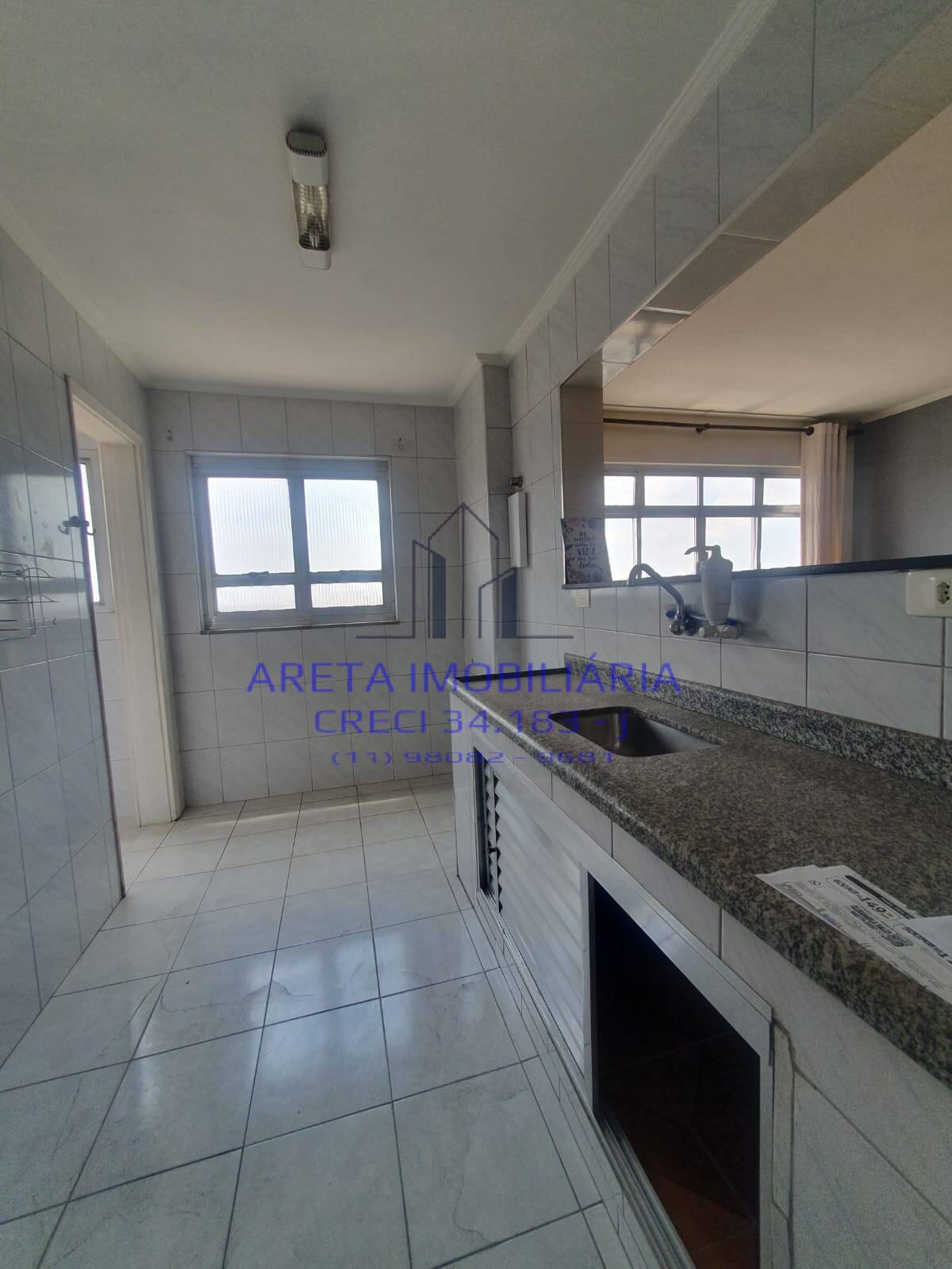 Apartamento à venda com 2 quartos, 62m² - Foto 18