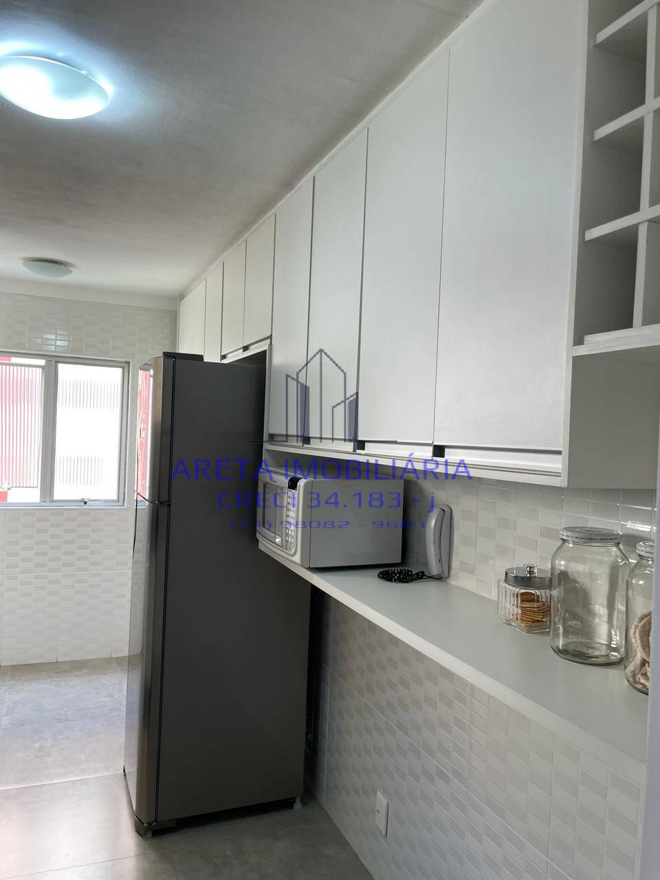 Apartamento à venda com 2 quartos, 62m² - Foto 3