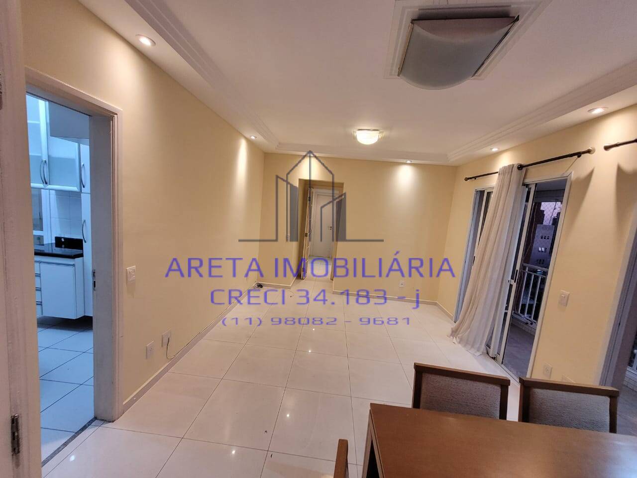 Apartamento para alugar com 3 quartos, 93m² - Foto 8