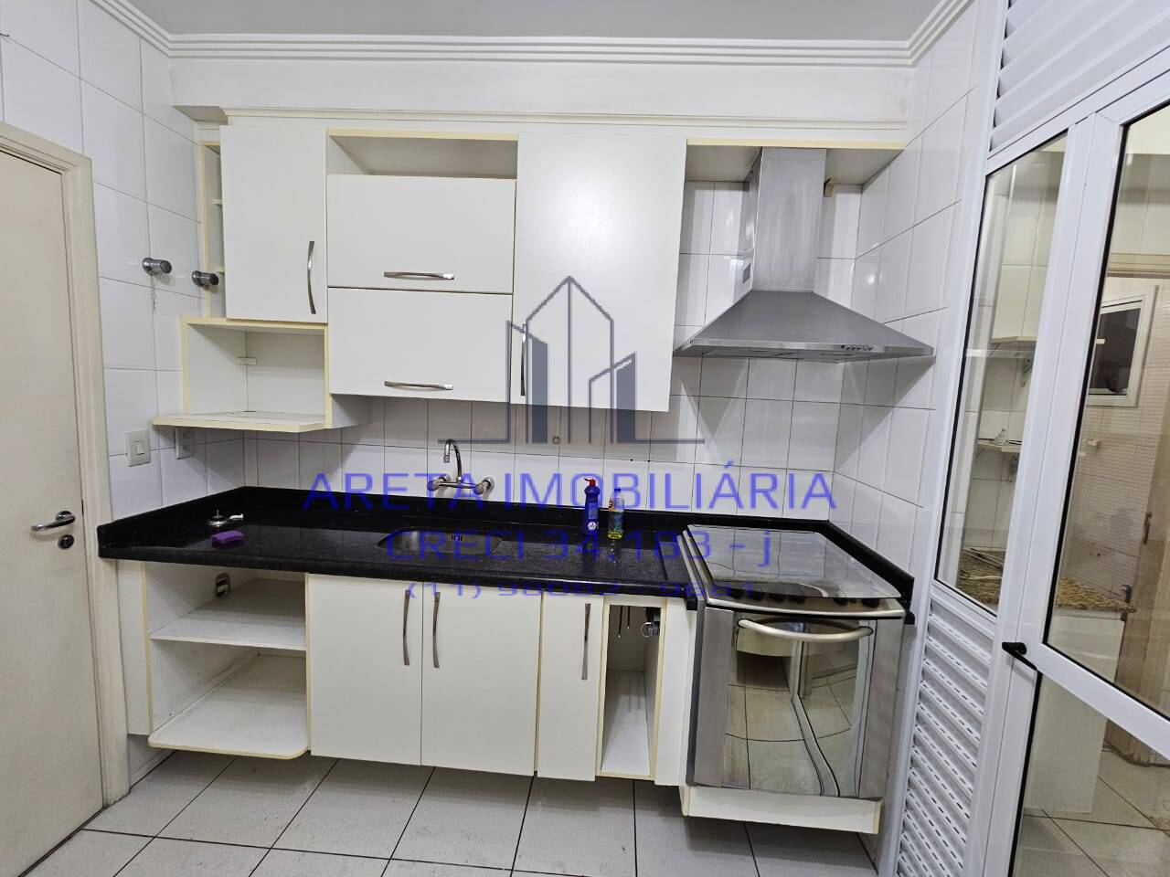 Apartamento para alugar com 3 quartos, 93m² - Foto 13