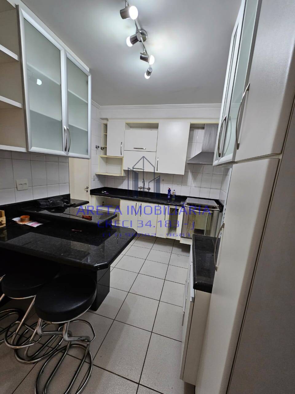 Apartamento para alugar com 3 quartos, 93m² - Foto 14