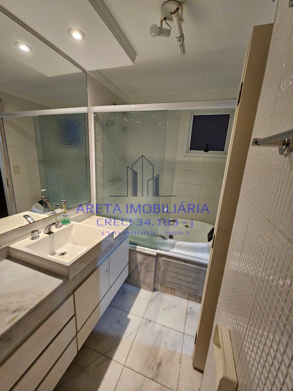 Apartamento para alugar com 3 quartos, 93m² - Foto 18