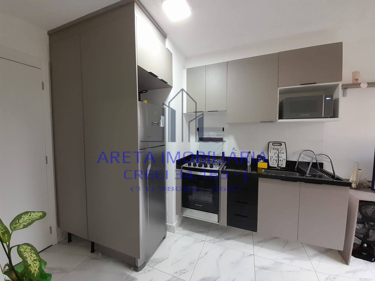 Apartamento à venda e aluguel com 1 quarto, 69m² - Foto 11